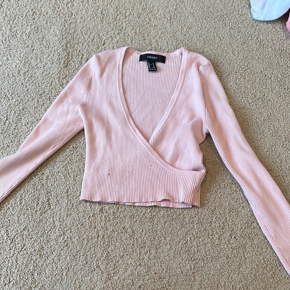 Coral long sleeve v neck top